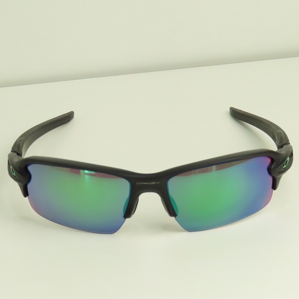 実際に弊社で買取させて頂いたOAKLEY/オークリー FLAK2.0/フラック 偏光サングラス/アイウェア OO9271-2561