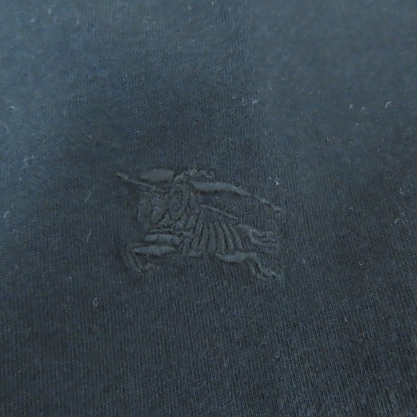 実際に弊社で買取させて頂いたBURBERRY LONDON ENGLAND/バーバリーロンドン イングランド ホースロゴ刺繍 VネックTシャツ 4065126/Mの画像 3枚目