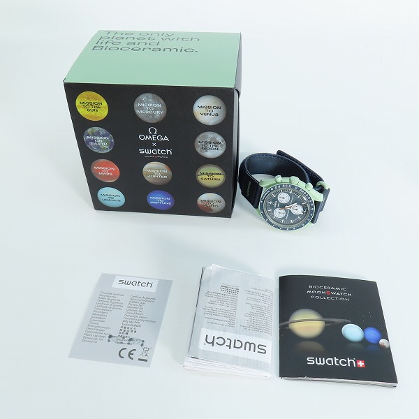 実際に弊社で買取させて頂いたOMEGA×Swatch/オメガ×スウォッチ Bioceramic MoonSwatch Collection Mission on Earth 腕時計 SO33G100 の画像 6枚目