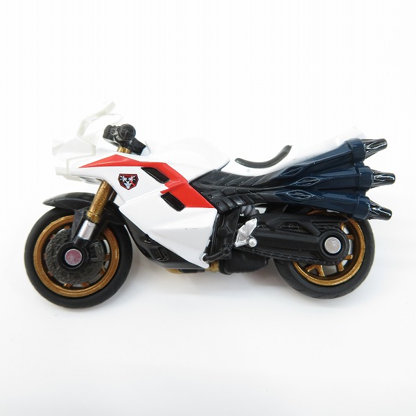 実際に弊社で買取させて頂いたTAKARA TOMY/タカラトミー トミカプレミアムunlimited シン・仮面ライダー サイクロン号 (仮面ライダーver.)/ミニカーの画像 2枚目