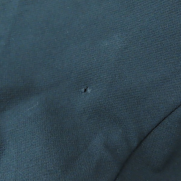 実際に弊社で買取させて頂いたF.C.R.B./F.C.Real Bristol/エフシーレアルブリストル STRETCH LIGHT WEIGHT HOODED BLOUSON ブルゾン FCRB-200049 XLの画像 7枚目