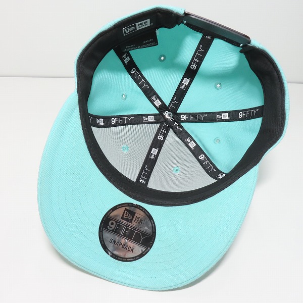 実際に弊社で買取させて頂いたF.C.R.B.×NEWERA/FCレアルブリストル×ニューエラ BRISTOL EMBLEM LOGO 6panel Cap キャップ ライトブルー系の画像 4枚目