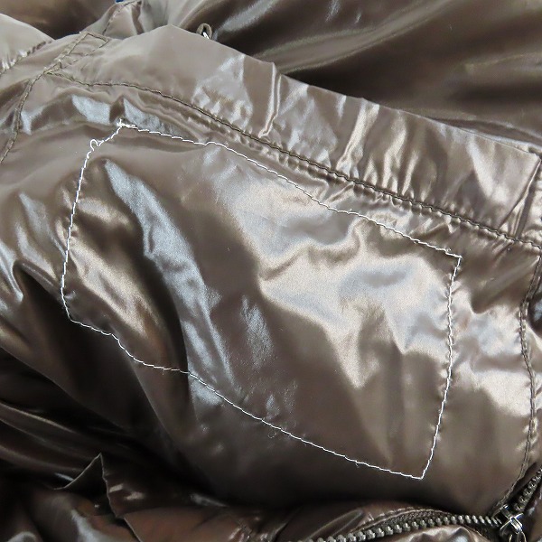 実際に弊社で買取させて頂いたMONCLER/モンクレール ROD/ロッド ダウンジャケット 44502/91/68950 /1の画像 8枚目