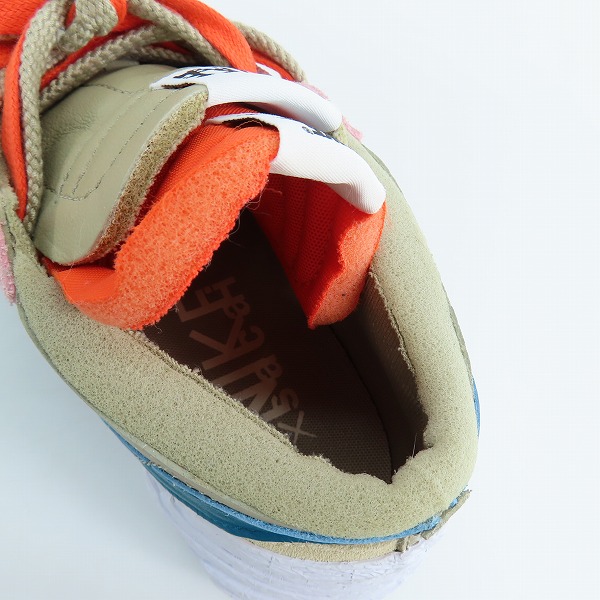 実際に弊社で買取させて頂いたNIKE×SACAI×KAWS/ナイキ×サカイ×カウズ BLAZER LOW REED ブレーザー DM7901-200 27.0の画像 4枚目