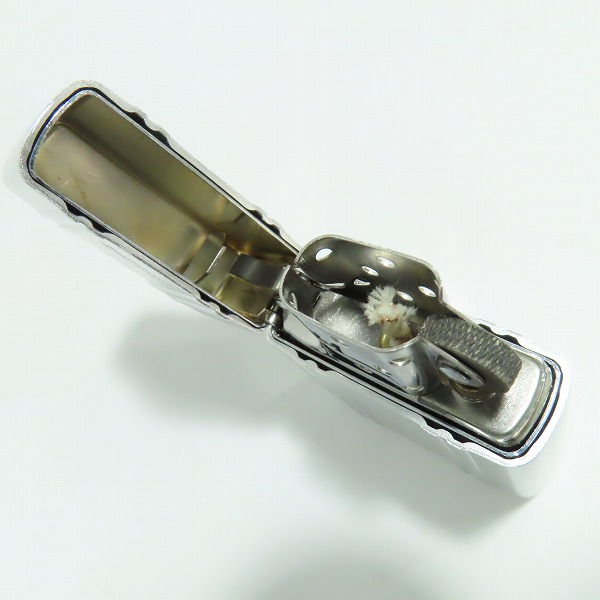 実際に弊社で買取させて頂いたZIPPO/ジッポー ZERO HALLIBURTON/ゼロハリバートン アタッシュケース 2-ALシルバー/04年製の画像 5枚目