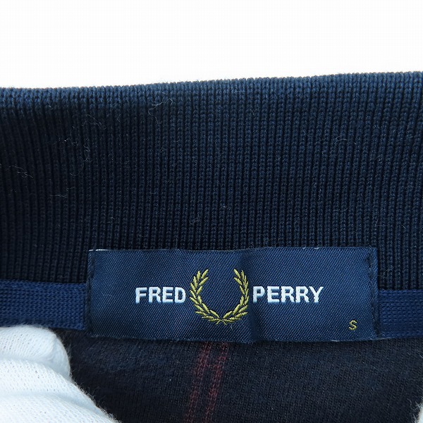 実際に弊社で買取させて頂いたFRED PERRY/フレッドペリー ハーフジップスウェットシャツ/sの画像 3枚目