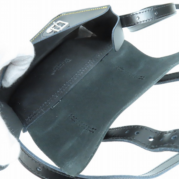 実際に弊社で買取させて頂いたDr.Martens/ドクターマーチン 7インチ サッチェル ショルダーバッグの画像 4枚目