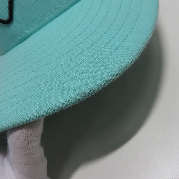 実際に弊社で買取させて頂いたF.C.R.B.×NEWERA/FCレアルブリストル×ニューエラ BRISTOL EMBLEM LOGO 6panel Cap キャップ ライトブルー系の画像 8枚目