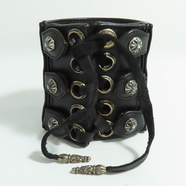 実際に弊社で買取させて頂いたCHROMEHEARTS/クロムハーツ レザー ワイドブレスレット/スモールCHクロス/クロスボール/グロメットの画像 3枚目