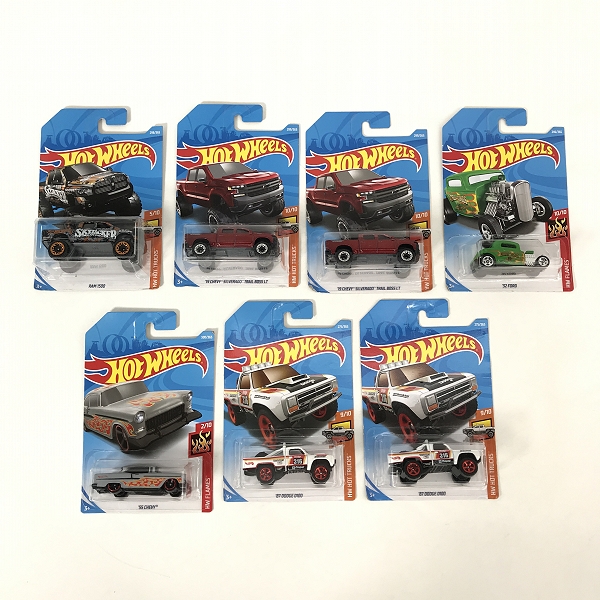 実際に弊社で買取させて頂いた【おまとめ/未開封】Hot Wheels/ホットウィール '55 Chevy HW Flames/'87 DODGE D100 HOT TRUCKS 他