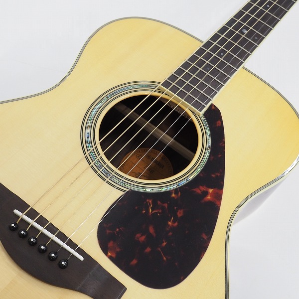実際に弊社で買取させて頂いた★【美品】YAMAHA/ヤマハ LS6 ARE エレアコ/アコースティックギター/アコギ セミハードケース付 の画像 5枚目