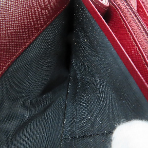 実際に弊社で買取させて頂いたPRADA/プラダ サフィアーノレザー ラウンドジップ長財布 の画像 8枚目