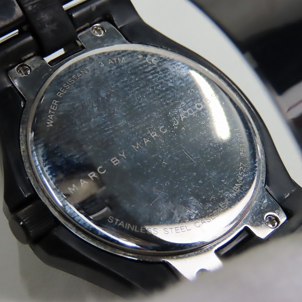 実際に弊社で買取させて頂いたMARC BY MARC JACOBS/マークバイマークジェイコブス リベラ レディース腕時計 MBM4527【動作未確認】の画像 4枚目