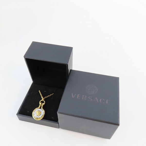 実際に弊社で買取させて頂いたVERSACE/ヴェルサーチ メドゥーサモチーフ ゴールドカラー ペンダント/ネックレスの画像 8枚目