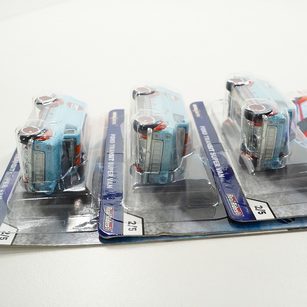 実際に弊社で買取させて頂いた【未開封】Hot Wheels/ホットウィール CARGO CAREERS Gulf FORD TRANSIT SUPER VAN ミニカー 3点セットの画像 5枚目