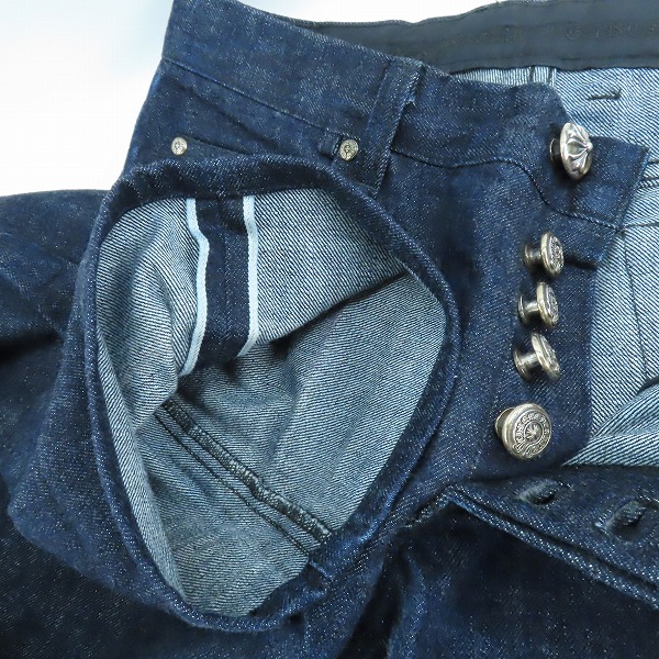実際に弊社で買取させて頂いた【JPタグ】CHROME HEARTS/クロムハーツ DNM PANTS CRS BTN デニムパンツ クロスボタン インディゴ 2214-304-4070/32の画像 6枚目