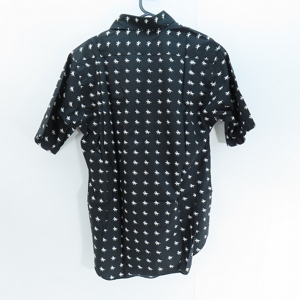 実際に弊社で買取させて頂いたA BATHING APE/アベイシングエイプ 総柄 半袖シャツ ブラック/Lの画像 1枚目