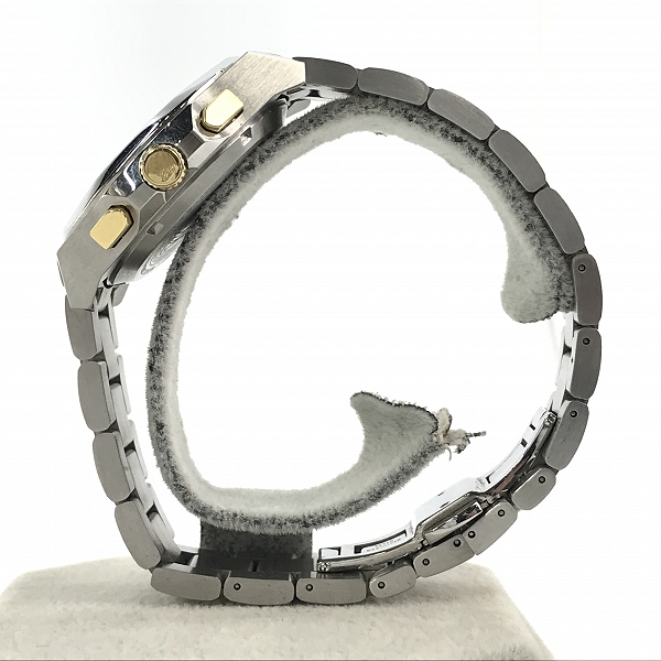 実際に弊社で買取させて頂いたVERSACE/ヴェルサーチ メデューサ クォーツ腕時計 VE3CAの画像 1枚目