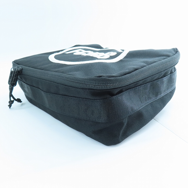 実際に弊社で買取させて頂いたF.C.Real Bristol/F.C.レアルブリストル ボックスケース FCRB-202090の画像 2枚目