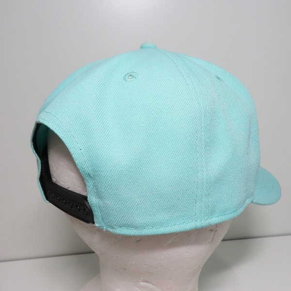 実際に弊社で買取させて頂いたF.C.R.B.×NEWERA/FCレアルブリストル×ニューエラ BRISTOL EMBLEM LOGO 6panel Cap キャップ ライトブルー系の画像 3枚目
