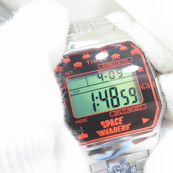 実際に弊社で買取させて頂いた(3)TIMEX/タイメックス スペースインベーダー  腕時計 TW2V30000の画像 5枚目