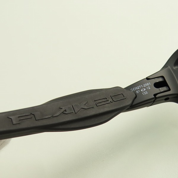 実際に弊社で買取させて頂いたOAKLEY/オークリー FLAK2.0/フラック 偏光サングラス/アイウェア OO9271-2561の画像 5枚目