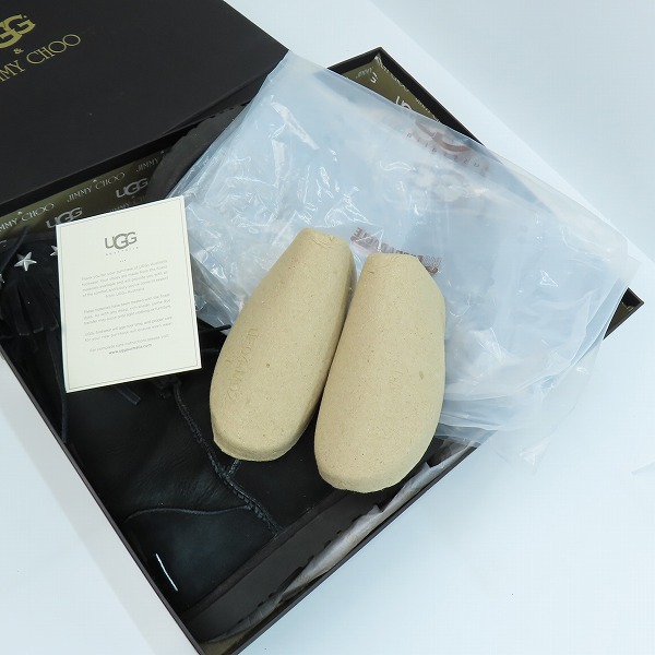 実際に弊社で買取させて頂いた【観賞用】UGG × JIMMY CHOO/ アグ ジミーチュウ ムートンブーツ スタースタッズ 3045 W/24の画像 8枚目