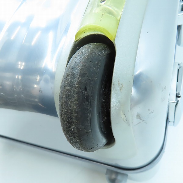 実際に弊社で買取させて頂いたZERO HALLIBURTON/ゼロハリバートン ダイヤルロック式 2輪 キャリーバッグ/スーツケースの画像 7枚目