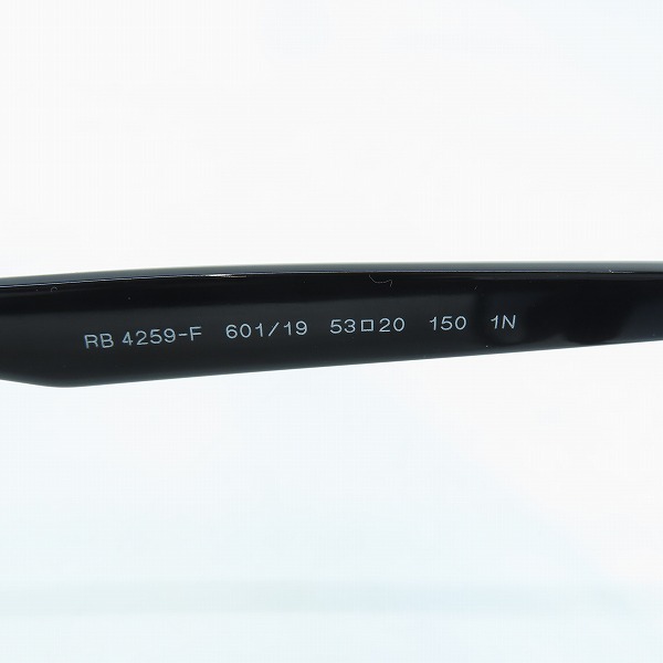 実際に弊社で買取させて頂いたRay-Ban/レイバン ウェリントン サングラスフレーム/アイウェア RB4259-F 601/19の画像 6枚目