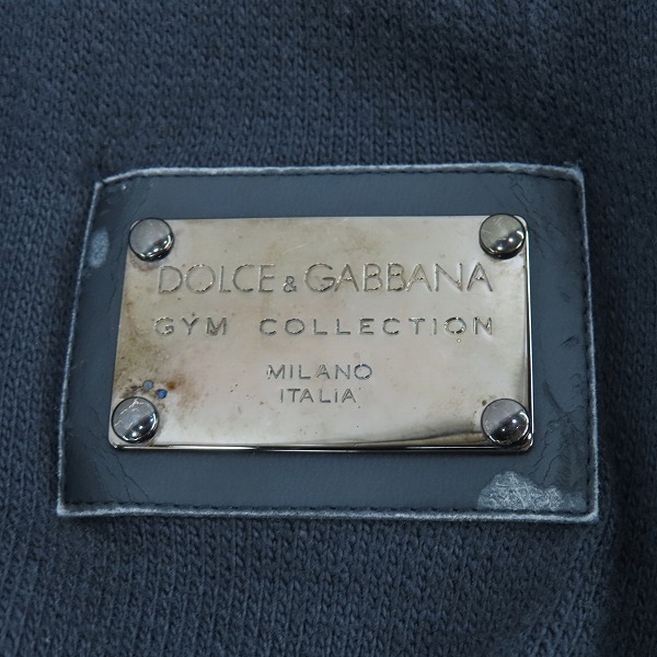 実際に弊社で買取させて頂いたDOLCE&GABBANA/ドルチェ&ガッバーナ ロゴプレート ジップアップ ジャージ/52の画像 3枚目