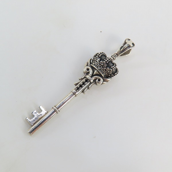 実際に弊社で買取させて頂いたJustin Davis/ジャスティンデイビス フレーミングキーペンダント SPJ563