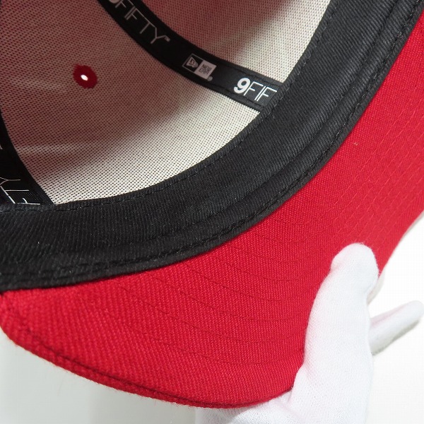 実際に弊社で買取させて頂いたF.C.R.B.×NEWERA/FCレアルブリストル×ニューエラ BRISTOL EMBLEM LOGO 6panel Cap キャップ レッドの画像 8枚目