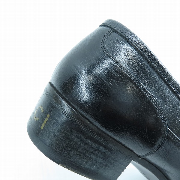 実際に弊社で買取させて頂いたGUCCI/グッチ スタースタッズ レザーローファー シューズ LA刺繍 535298/6.5の画像 6枚目