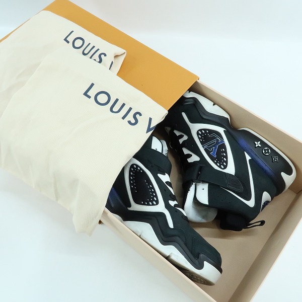 実際に弊社で買取させて頂いたLOUIS VUITTON/ルイヴィトン 22AW LVトレイナー2 スニーカー ブラック×ホワイト GO0252/8の画像 8枚目