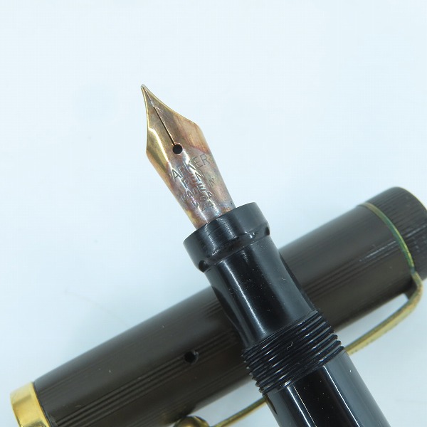 実際に弊社で買取させて頂いた【ジャンク】PARKER/パーカ lucky curve  ビンテージ 万年筆