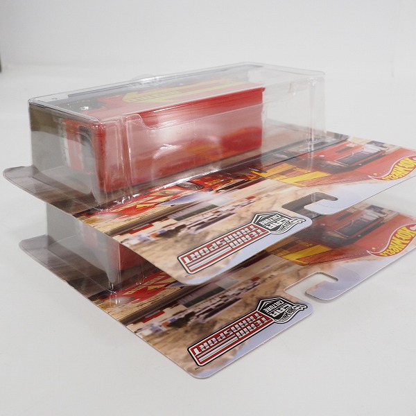 実際に弊社で買取させて頂いた【未開封】Hot Wheels/ホットウィール CAR CULTURE TEAM TRANSPORT PORSCHE 962 FLEET FLYER #6 ミニカー 2点セットの画像 4枚目