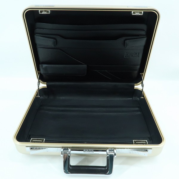 実際に弊社で買取させて頂いたZERO HALLIBURTON/ゼロハリバートン ダイヤル式 アタッシュケースの画像 3枚目