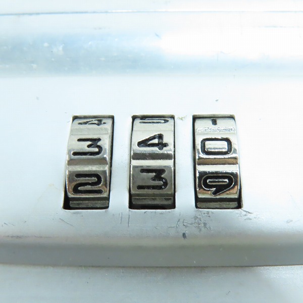 実際に弊社で買取させて頂いたRIMOWA/リモワ 2輪 アルミ スーツケースの画像 5枚目