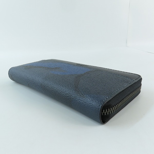 実際に弊社で買取させて頂いたCOACH/コーチ 迷彩柄 カモフラージュ ラウンドジップ 長財布 F57802の画像 2枚目