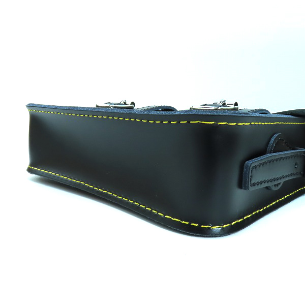 実際に弊社で買取させて頂いたDr.Martens/ドクターマーチン 7インチ サッチェル ショルダーバッグの画像 2枚目