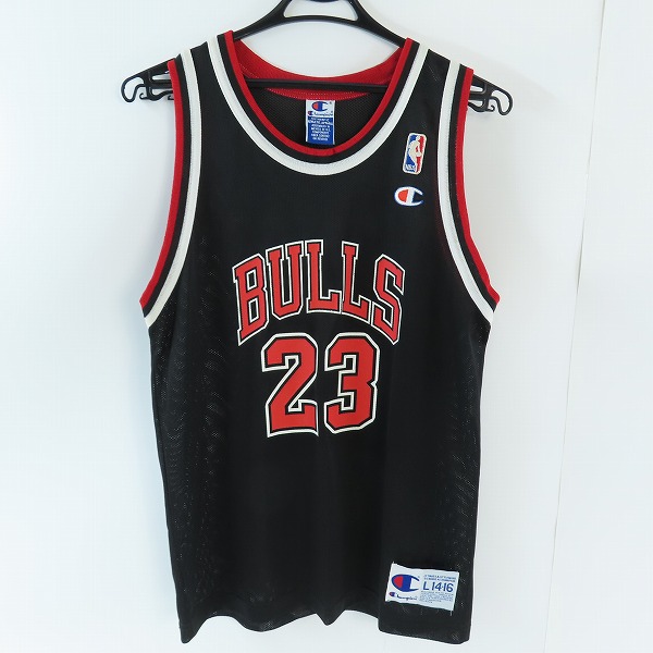 実際に弊社で買取させて頂いたChampion/チャンピオン CHICAGO BULLS シカゴ・ブルズ  #23マイケルジョーダン ユニフォーム  ブラック/L