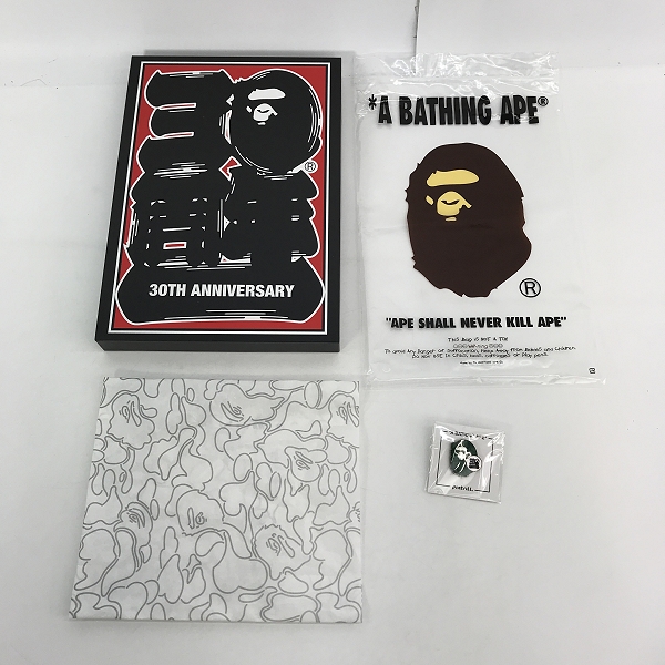 実際に弊社で買取させて頂いた【未使用】A BATHING APE/アベイジングエイプ 30TH ANNIVERSARY TEE #1/30周年記念限定 エイプヘッド Tシャツ/Mの画像 5枚目