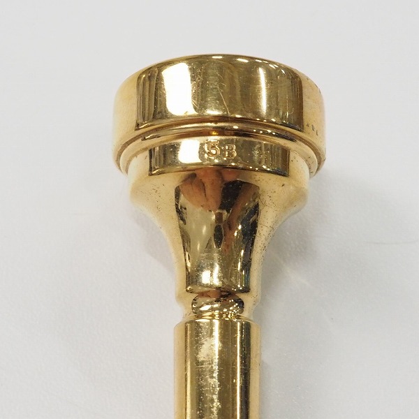 実際に弊社で買取させて頂いたDENIS WICK/デニスウィック 5B コルネット用 マウスピース ゴールドの画像 2枚目