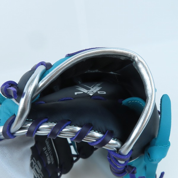 実際に弊社で買取させて頂いたRawlings/ローリングス 軟式グラブ 右投用 HYPER TECH COLOR SYNC 内野手用 GR4HTCN62の画像 3枚目