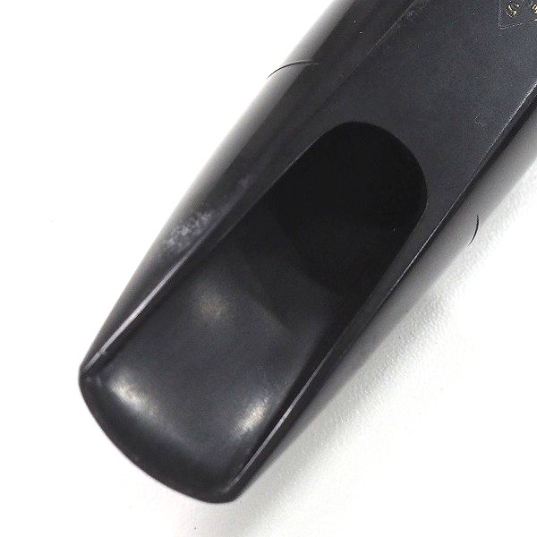 実際に弊社で買取させて頂いたMEYER/メイヤー 5MM アルトサックス用 マウスピース MR-402-5MM リガチャー・キャップ付の画像 5枚目