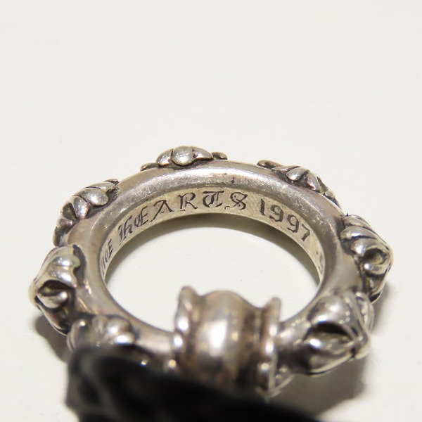 実際に弊社で買取させて頂いたCHROME HEARTS/クロムハーツ アイウェアループ クロスバンドリングネックレスw/レザーブレードの画像 5枚目