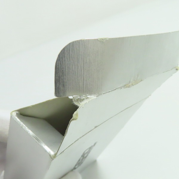 実際に弊社で買取させて頂いたZIPPO/ジッポー ZERO HALLIBURTON/ゼロハリバートン アタッシュケース 2-ALシルバー/04年製の画像 7枚目