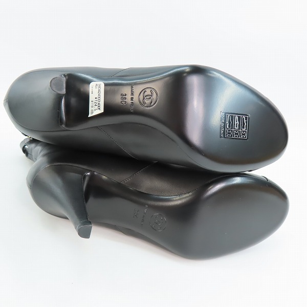 実際に弊社で買取させて頂いたCHANEL/シャネル ココマーク ショートブーツ チェーン/38Cの画像 2枚目