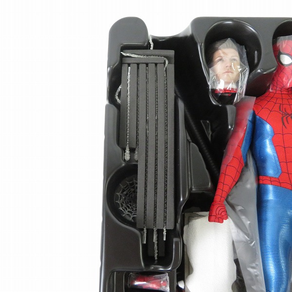 実際に弊社で買取させて頂いたホットトイズ スパイダーマン ノー・ウェイ・ホーム 1/6 スパイダーマン ニュー・レッド＆ブルースーツ DELUXE VERSION/MMS680の画像 5枚目