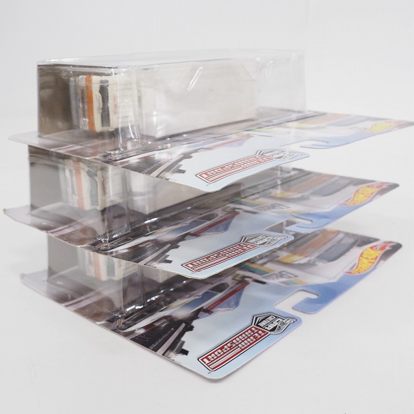 実際に弊社で買取させて頂いた【未開封】Hot Wheels/ホットウィール CAR CULTURE TEAM TRANSPORT 日産 LAUREL 2000 SGX SAKURA SPRINTER/2 3点セットの画像 4枚目